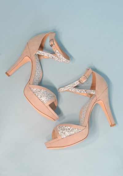 1-fancypants-4inch-blush-silver_overhead-blue-backdrop_web 1-fancypants-4inch-blush-silver_overhead-blue-backdrop_web