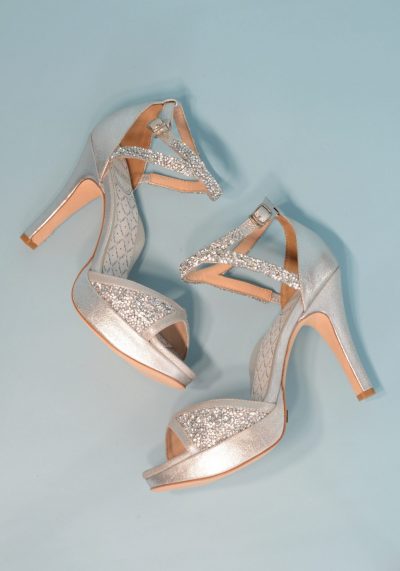 1-fancypants-4inch-moonlight-silver_overhead-blue-backdrop_web 1-fancypants-4inch-moonlight-silver_overhead-blue-backdrop_web