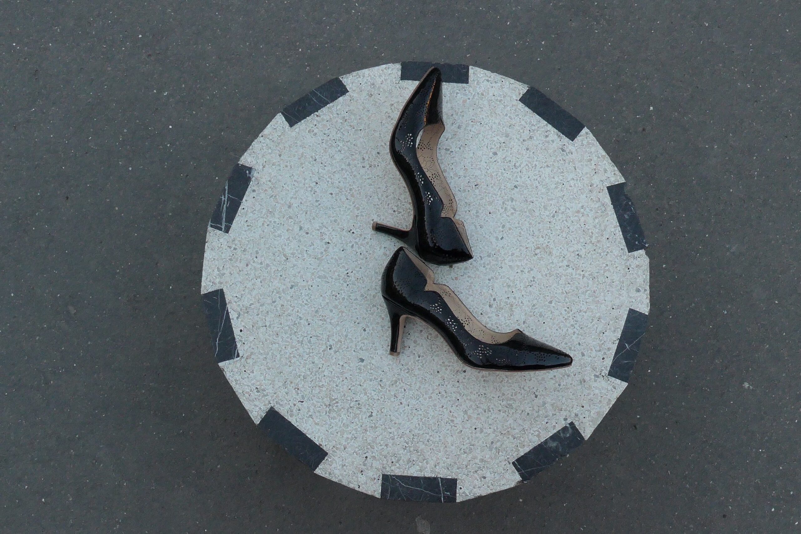 Paris Clock First Lady Black